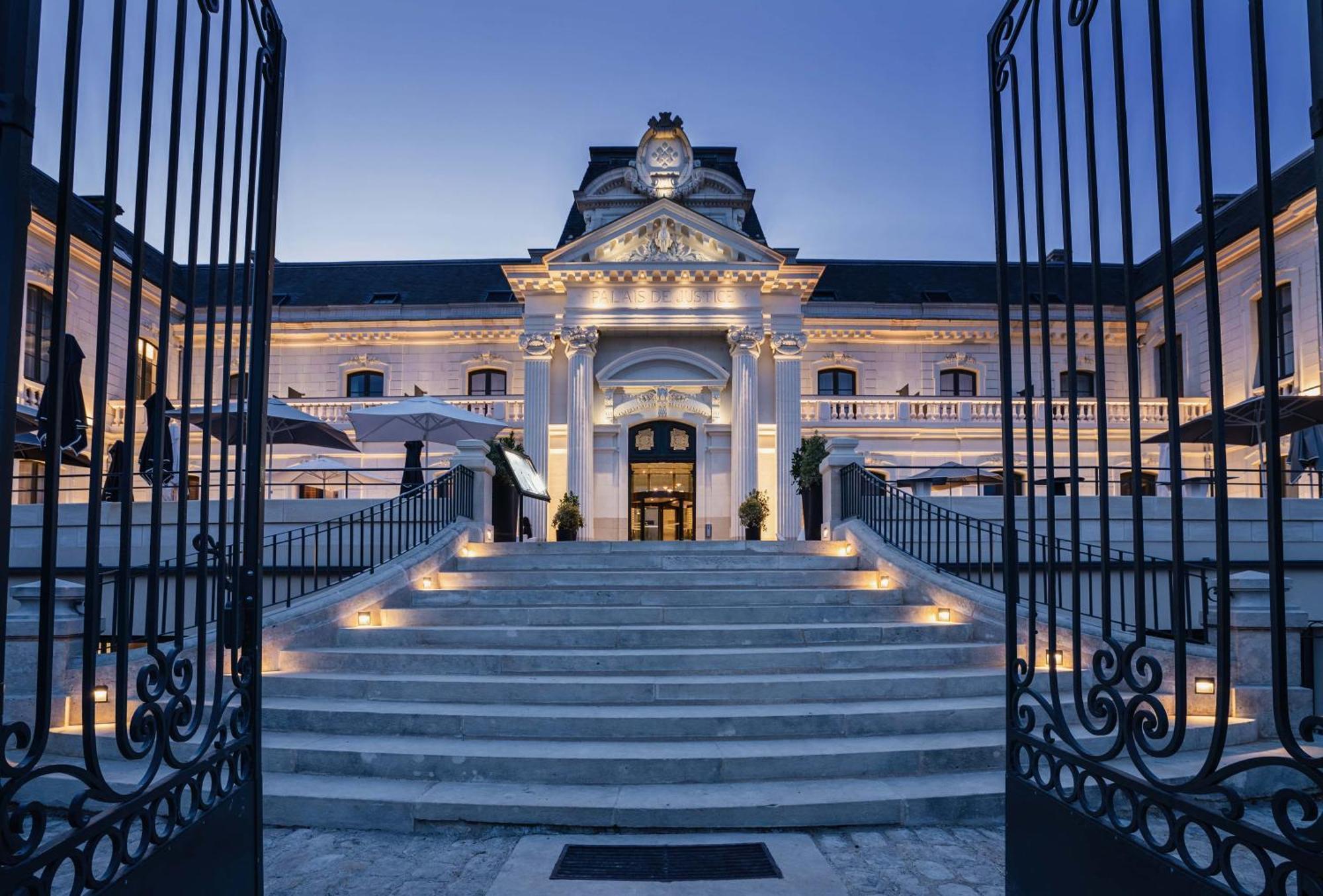 Best Western Premier Hotel De La Cite Royale Loches Esterno foto